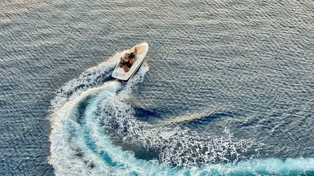 VIP Speedboat Tour in Hurghada with Red Sea Snorkeling, Private Island Stops and Crystal Clear Waters